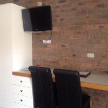 Travellers Rest Motor Inn Суон-Хилл Номер фото